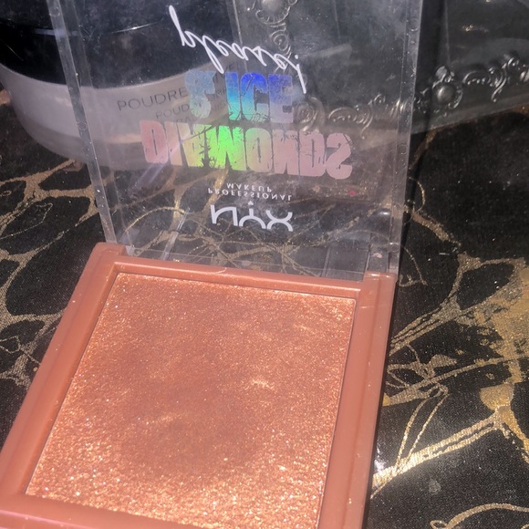 NYX highlighter - Picture 1 of 1
